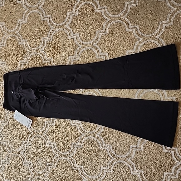 Lululemon Groove SHR Flare Pant *Nulu In Black NWT - Picture 3 of 6